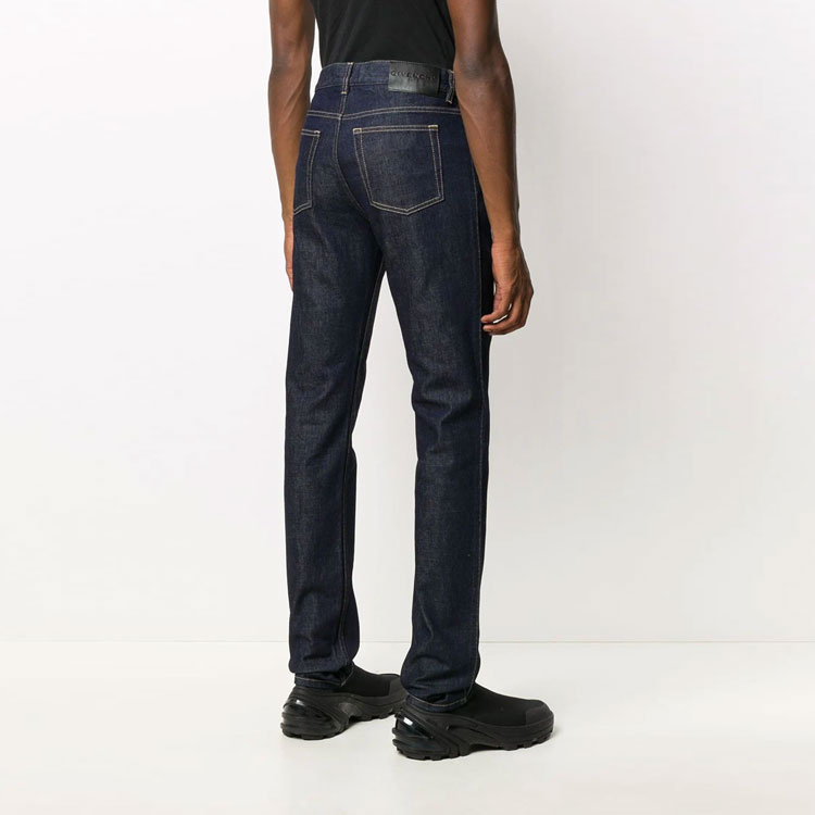 Purchase Givenchy FW21 Celana Jeans Slim Fit Pria Biru dengan Logo BM50DS500K-410