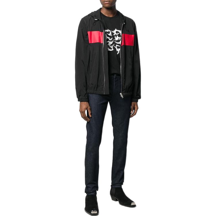 Lookbook Givenchy Celana Jeans Slim Fit Warna Solid Biru FW21. BM50EX50C5-410