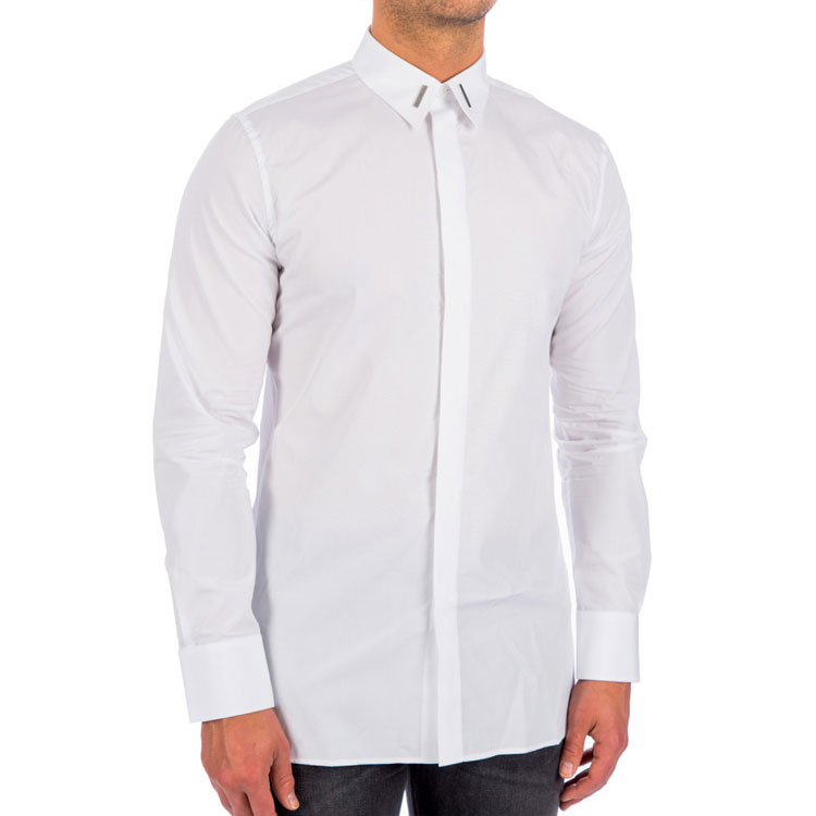 Purchase Givenchy FW21 Kemeja Putih Lengan Panjang dengan Detail Logo Gesper Logam. BM60QK109F-100