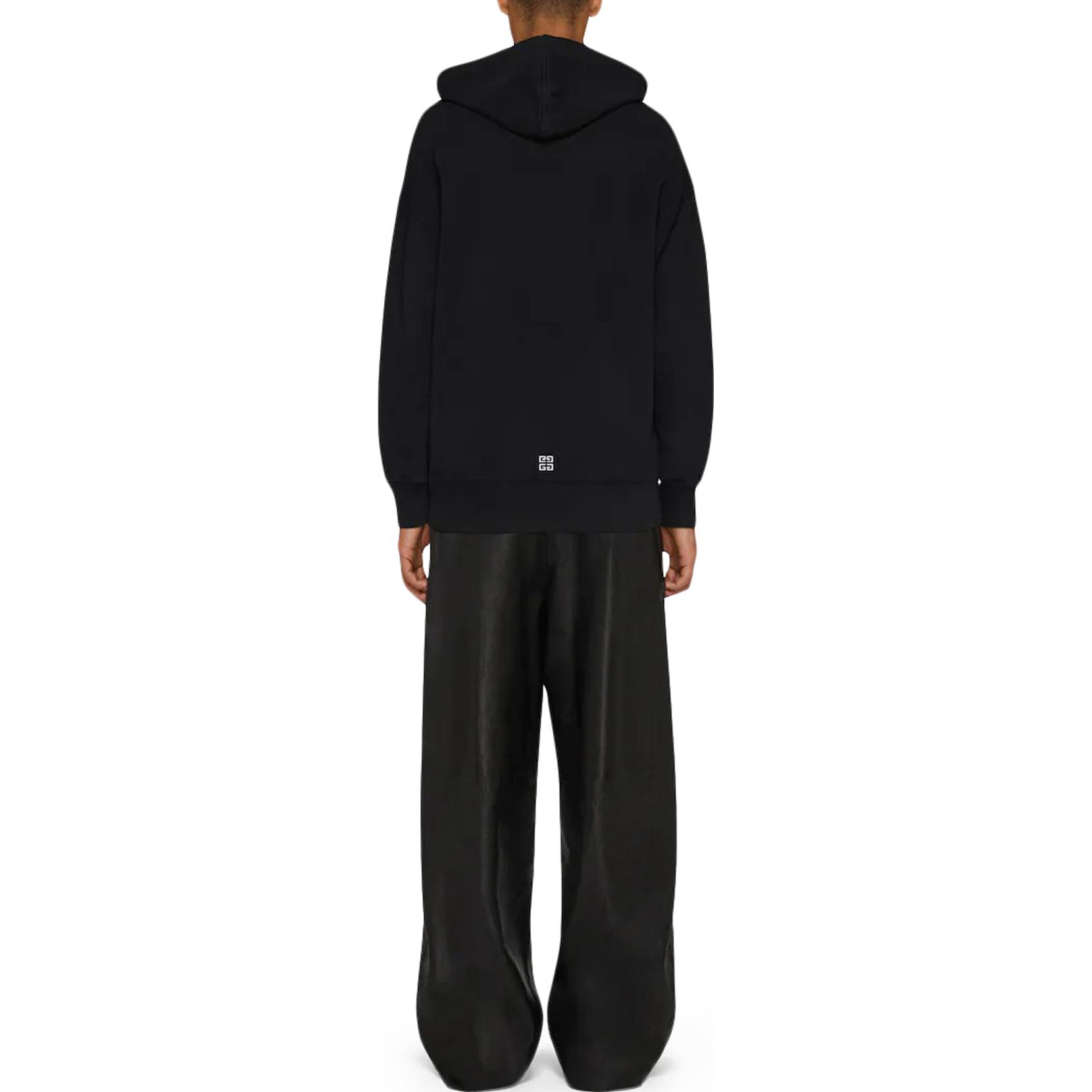 Shop 지방시 FW22 블랙 후드티 로고 프린트 및 드로스트링. BMJ0HC3Y8Q-001