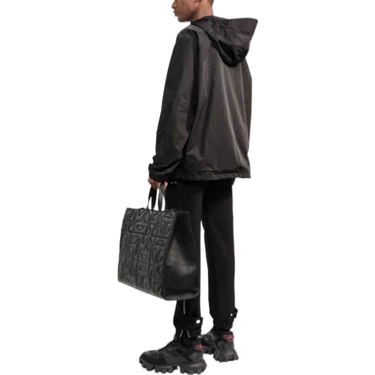 Shop ジバンシィ FW22 ブラック無地ジップアップフーディカジュアルジャケット. BM00XW13YT-001