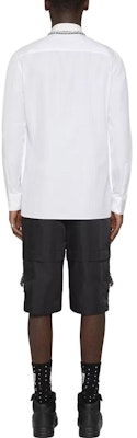 GIVENCHY FW22 Kemeja Putih Polos Lengan Panjang Leher Kotak Kancing. BM60PQ146X-100 Shop GIVENCHY FW22 Kemeja Putih Polos Lengan Panjang Leher Kotak Kancing. BM60PQ146X-100