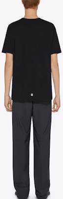 Givenchy FW22 Kaos Crewneck Hitam dengan Cetak College Letter. BM716R3YAA-001 Purchase Givenchy FW22 Kaos Crewneck Hitam dengan Cetak College Letter. BM716R3YAA-001