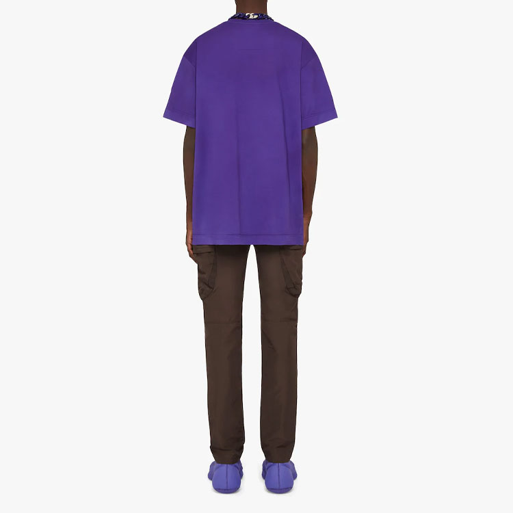 Shop 지방시 FW22 퍼플 레터 그래픽 크루넥 반팔 티셔츠. BM716N3Y7T-500