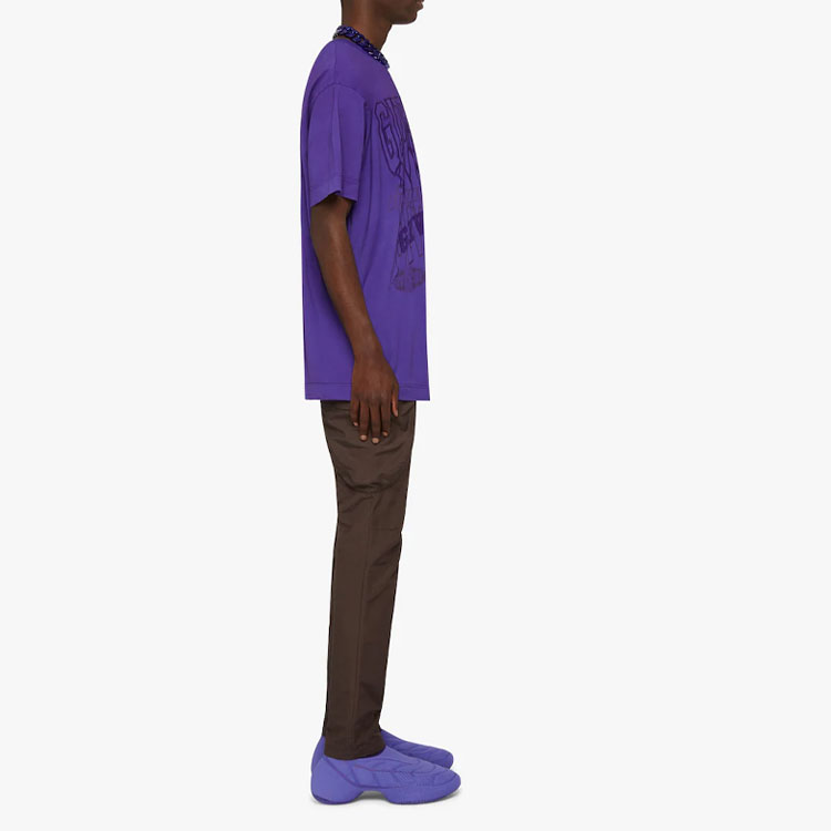 Purchase 지방시 FW22 퍼플 레터 그래픽 크루넥 반팔 티셔츠. BM716N3Y7T-500