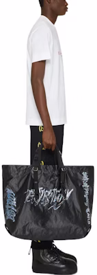 GIVENCHY FW22 Slim Fit White T-Shirt with Letter Print Design for Men. BM716G3Y99-100 Purchase GIVENCHY FW22 Slim Fit White T-Shirt with Letter Print Design for Men. BM716G3Y99-100