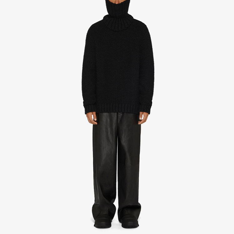 Lookbook Givenchy FW22 Hoodie Rajut Solid Warna Hitam Pria. BM90JP4YB4-001