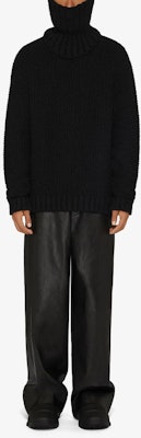 Givenchy FW22 Hoodie Rajut Solid Warna Hitam Pria. BM90JP4YB4-001 Lookbook Givenchy FW22 Hoodie Rajut Solid Warna Hitam Pria. BM90JP4YB4-001