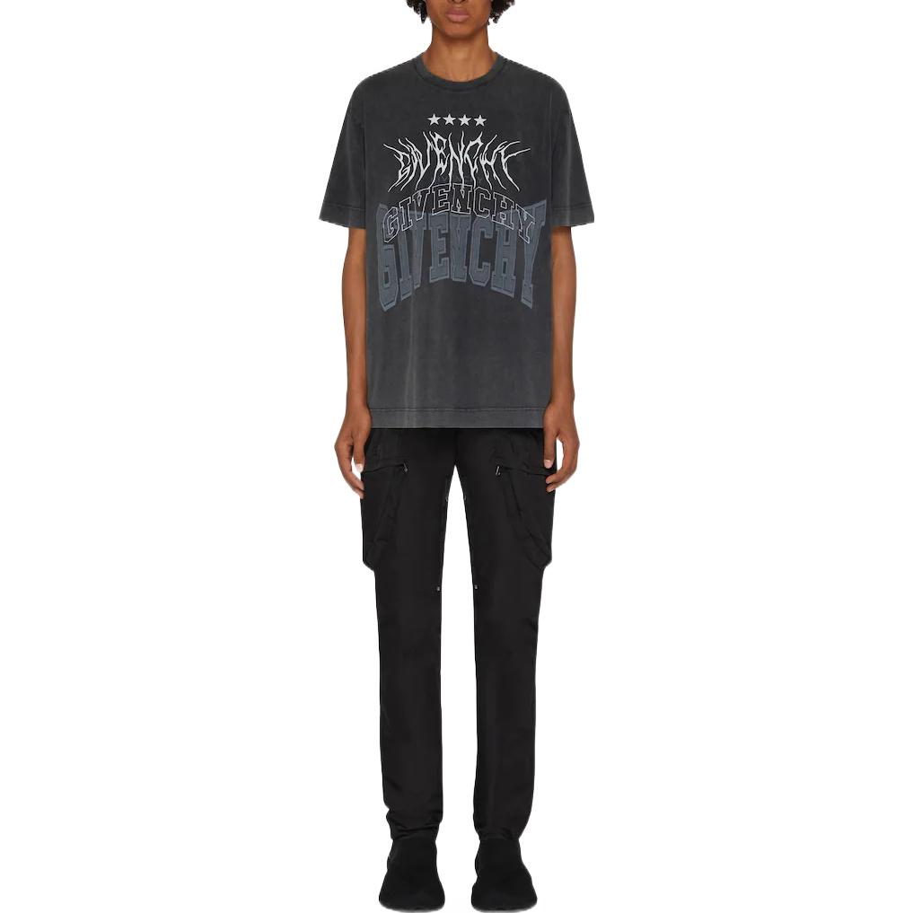 Lookbook Pantalones Cargo Negros Hombre Givenchy FW22 Bolsillo Grande Corte Entallado BM514S13MP-025