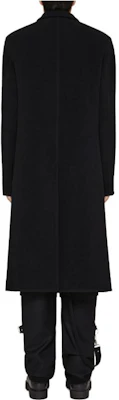 GIVENCHY FW23 Mantel Hitam Lengan Panjang Model Mid-Length BMC07S12ZE-001 Shop GIVENCHY FW23 Mantel Hitam Lengan Panjang Model Mid-Length BMC07S12ZE-001