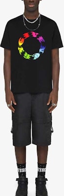 지방시 FW23 블랙 레인보우 로고 프린트 남성 반팔 티셔츠. BM716N3YFR-001 Lookbook 지방시 FW23 블랙 레인보우 로고 프린트 남성 반팔 티셔츠. BM716N3YFR-001