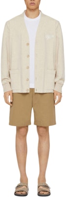 GIVENCHY FW24 Cárdigan Beige de Punto con Cuello V y Bordado de Letras. BMJ0MQ3YN7-101 Lookbook GIVENCHY FW24 Cárdigan Beige de Punto con Cuello V y Bordado de Letras. BMJ0MQ3YN7-101