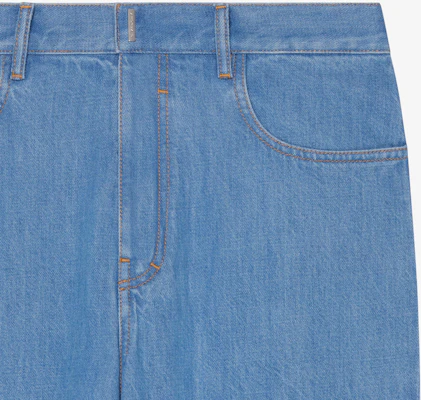 GIVENCHY FW24 Jeans Azul Claro Rectos con Tachuelas y Logo. BM51E35YAQ-452 Details for GIVENCHY FW24 Jeans Azul Claro Rectos con Tachuelas y Logo. BM51E35YAQ-452