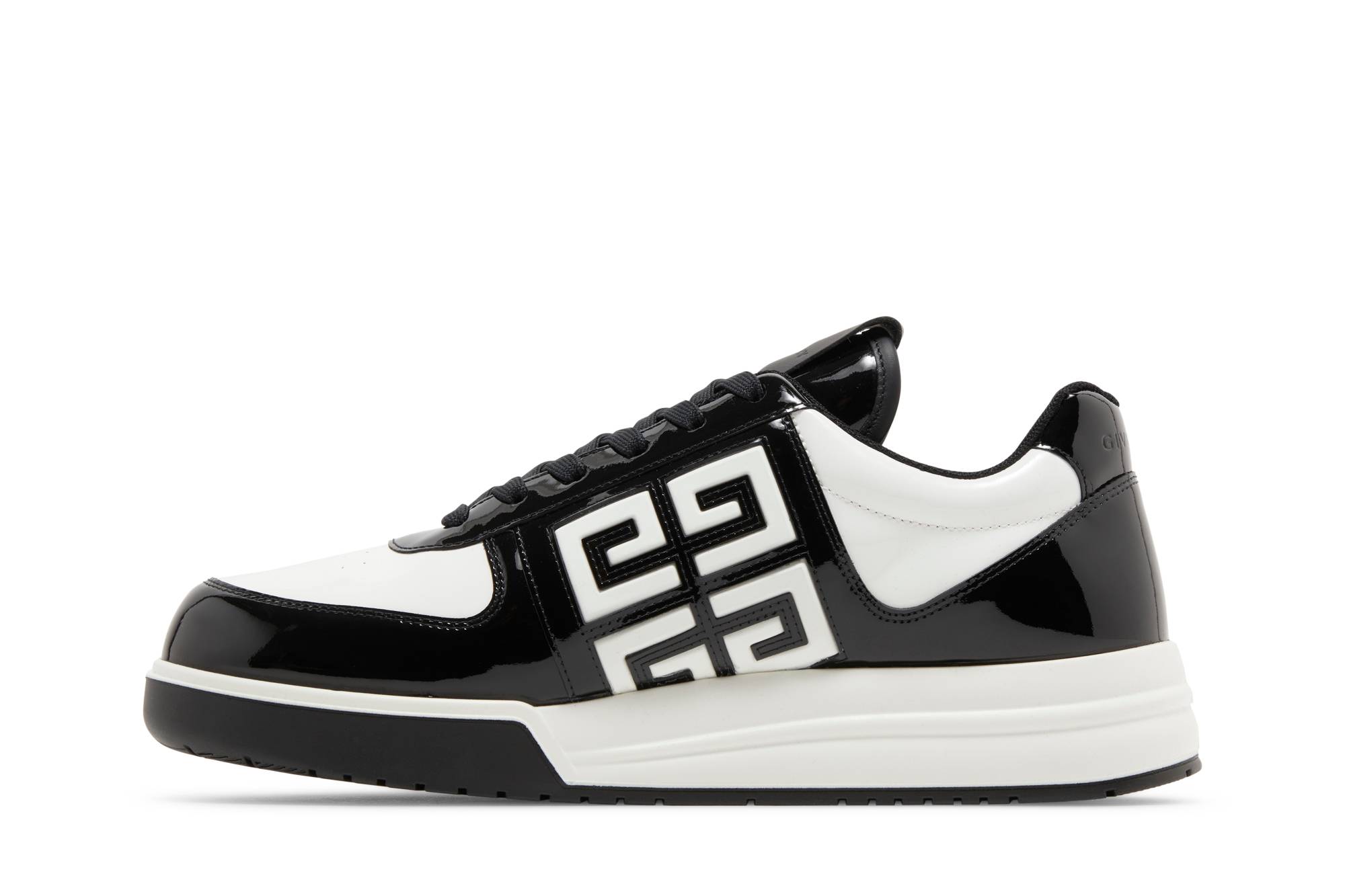 Lookbook Givenchy G4 Sepatu 'Hitam Putih Patent' BH007WH1HJ-004