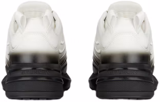 Shop Givenchy GIV 1 'Blanco Negro' BH004WH138-116