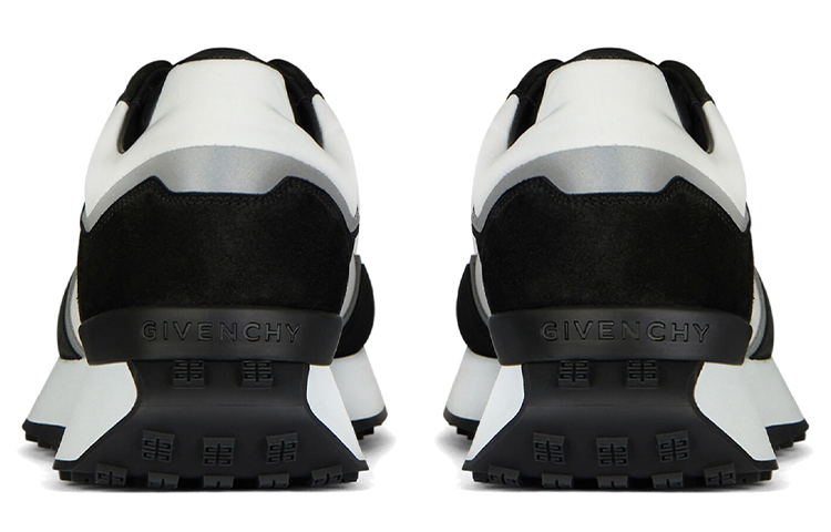 Shop Givenchy GIV Runner 'Hitam Kelabu' BH005CH0XV-029