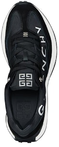 Givenchy GIV Runner 'Cetakan Logo - Hitam' BH006ZH1AL-001 Lookbook Givenchy GIV Runner 'Cetakan Logo - Hitam' BH006ZH1AL-001