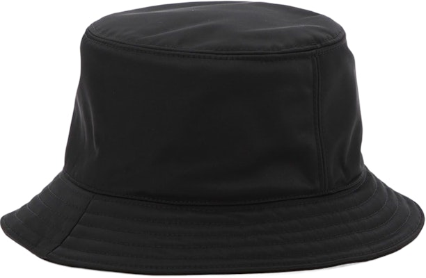 Topi Bucket Kasual Nylon Logo GIVENCHY Unisex. BPZ05BP0DM001 Purchase Topi Bucket Kasual Nylon Logo GIVENCHY Unisex. BPZ05BP0DM001