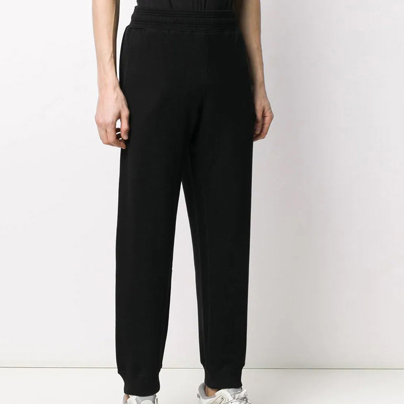 Shop Givenchy Seluar Jogger Hitam Logo Patch Sukan Kasual. BM50HB30GE-001