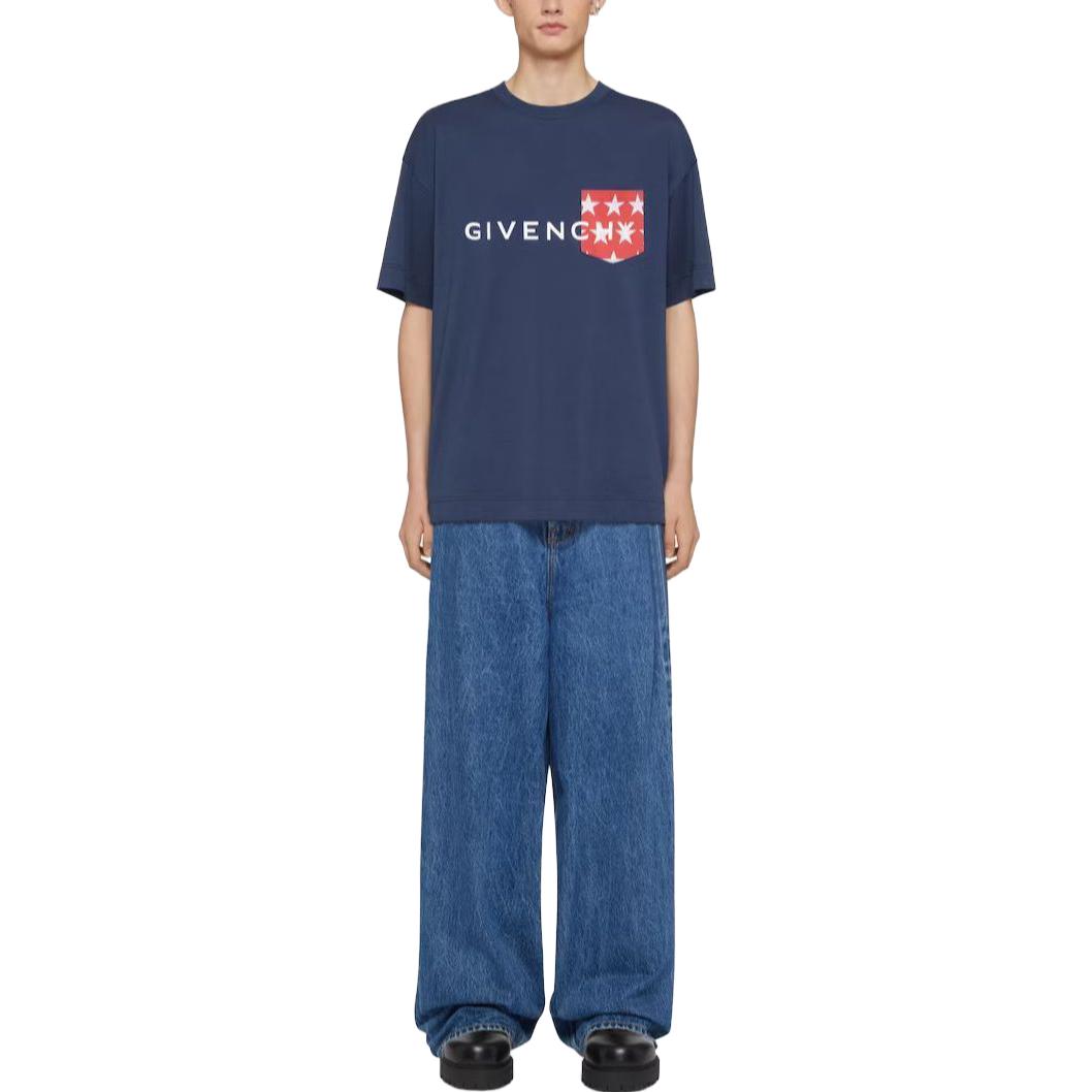Givenchy Men’s Navy Blue Letter Print Pocket Crew Neck T-Shirt BM71J83YJL-402 圖 3