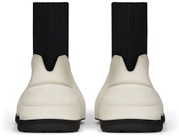 Givenchy Monumental Mallow High 'Crema Negra'. BHZ012H10T-181 Shop Givenchy Monumental Mallow High 'Crema Negra'. BHZ012H10T-181