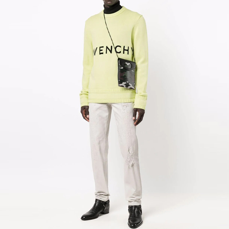 Lookbook GIVENCHY Celana Jeans Denim Putih Slim Fit Pinggang Sedang. BM50ST50NJ-100