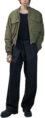 Givenchy Seluar Hitam Pleated Twill Warna Solid BM51DW15FH-001 Shop Givenchy Seluar Hitam Pleated Twill Warna Solid BM51DW15FH-001