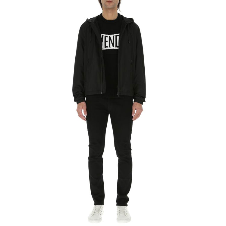Lookbook Givenchy 2021 春夏黑色連帽外套. BM00PF13EN-001