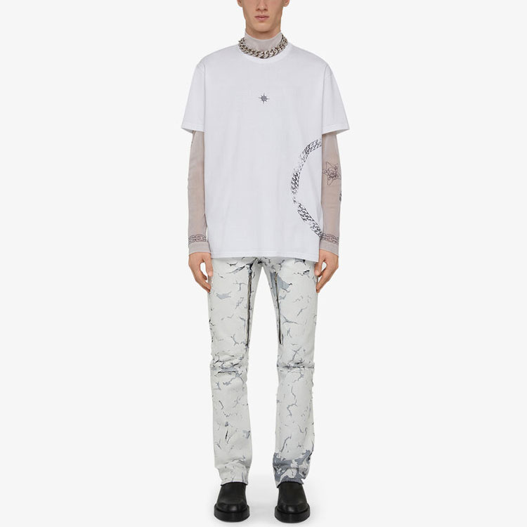 Lookbook GIVENCHY SS21 Jeans Denim Putih dengan Desain Cat Retak dan Ritsleting. BM50SU50M6-100