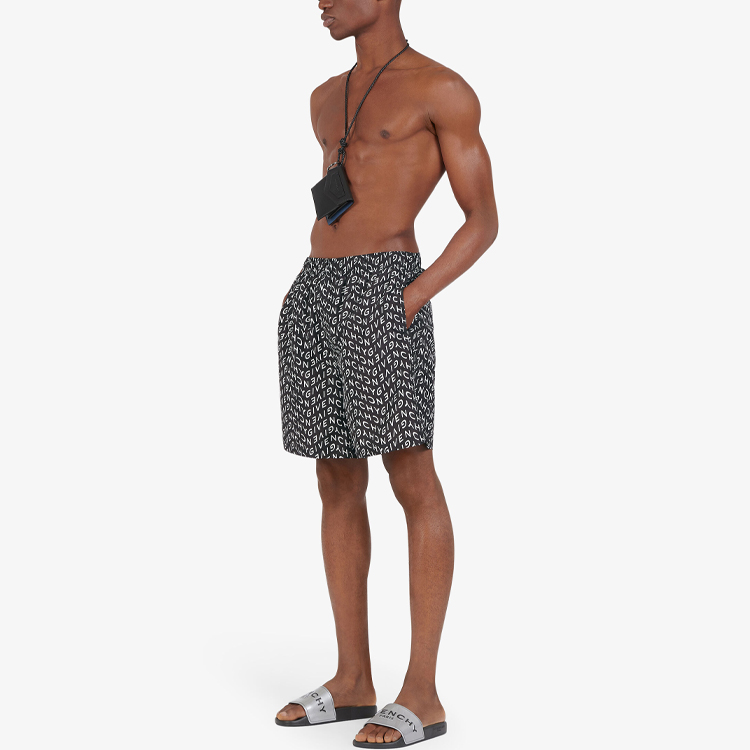 Purchase 纪梵希SS21全反光Logo中长款泳裤男士黑色. BMA00J1Y9A-004