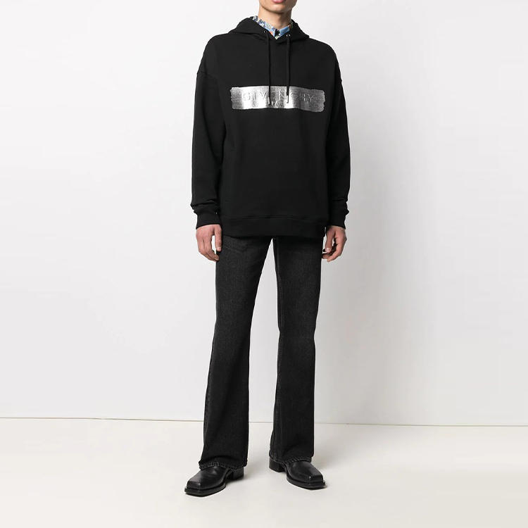 Givenchy SS21 Metallic Embossed Logo Hoodie Black. BMJ0A230AF-001 圖 3