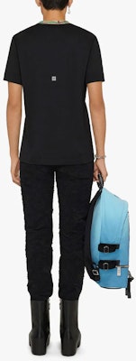 지방시 SS22 블랙 니트 크루넥 반팔 티셔츠. BM71BF3Y6B-001 Shop 지방시 SS22 블랙 니트 크루넥 반팔 티셔츠. BM71BF3Y6B-001