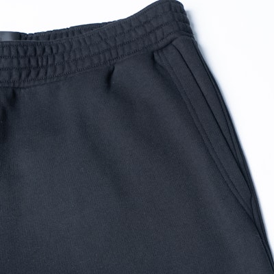 GIVENCHY SS22 Black Slim-Fit Embroidered Logo Jogger Sweatpants BM513U3Y78-001 Sizing GIVENCHY SS22 Black Slim-Fit Embroidered Logo Jogger Sweatpants BM513U3Y78-001