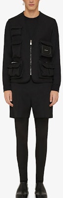 GIVENCHY SS22 Black V-Neck Multi-Pocket Vest BM00WV14AN-001 Lookbook GIVENCHY SS22 Black V-Neck Multi-Pocket Vest BM00WV14AN-001