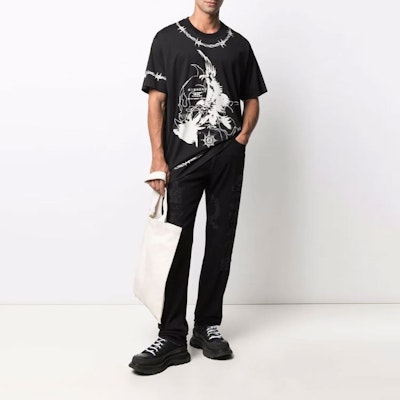 GIVENCHY SS22 Celana Jeans Hitam Slim Fit Distressed BM50ST50NY-001 Shop GIVENCHY SS22 Celana Jeans Hitam Slim Fit Distressed BM50ST50NY-001