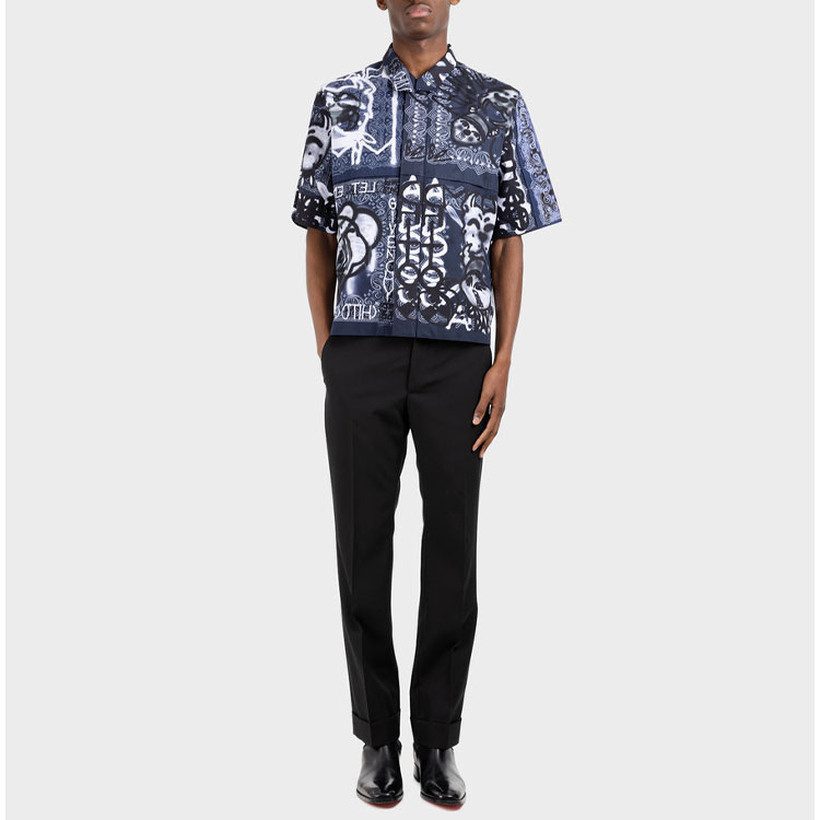 Lookbook Givenchy Kemeja Lengan Pendek Biru SS22 dengan Desain Motif Hewan. BM60RK144X-461