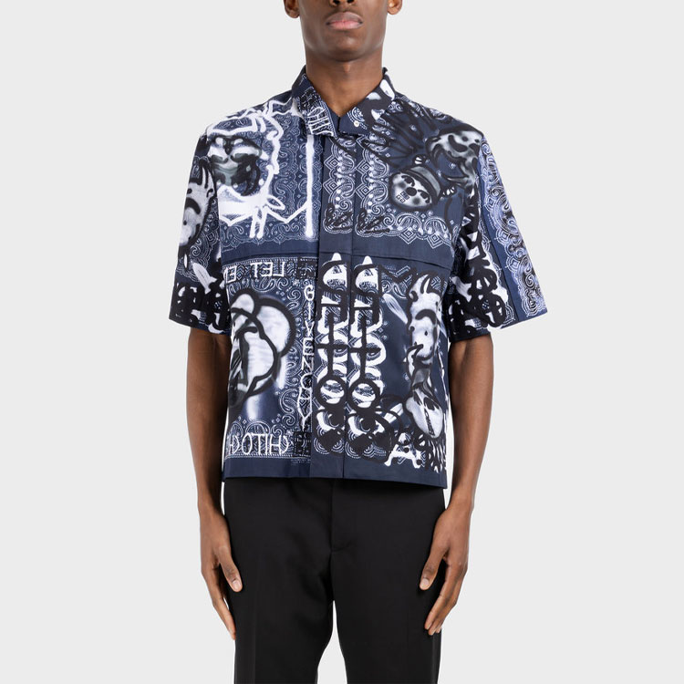 Shop Givenchy Kemeja Lengan Pendek Biru SS22 dengan Desain Motif Hewan. BM60RK144X-461