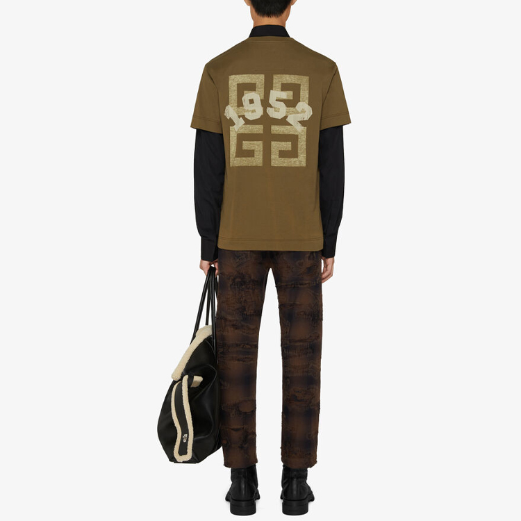 Givenchy SS22 Logo Print Olive Green Crewneck T-Shirt for Men. BM71993Y6B-306 圖 4