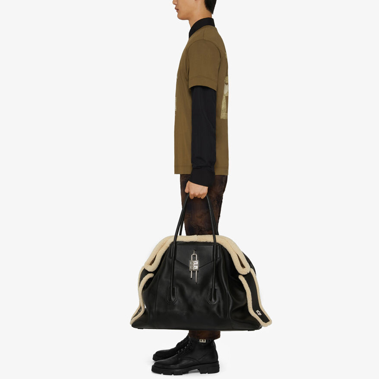 Givenchy SS22 Logo Print Olive Green Crewneck T-Shirt for Men. BM71993Y6B-306 圖 5