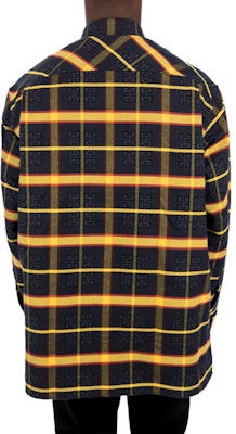 Givenchy Kemeja Kotak-Kotak Kuning Hitam Lengan Panjang Pria SS22. BM60SA141D-003 Shop Givenchy Kemeja Kotak-Kotak Kuning Hitam Lengan Panjang Pria SS22. BM60SA141D-003