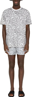 지방시 SS23 블랙 크루넥 그래픽 프린트 티셔츠. BM716N3YEW-001 Lookbook 지방시 SS23 블랙 크루넥 그래픽 프린트 티셔츠. BM716N3YEW-001