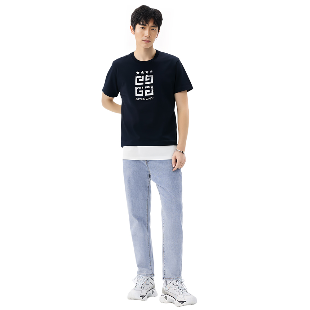 Shop Givenchy SS23 Baju Crewneck Logo Grafik Hitam. BM716R3YEL-001