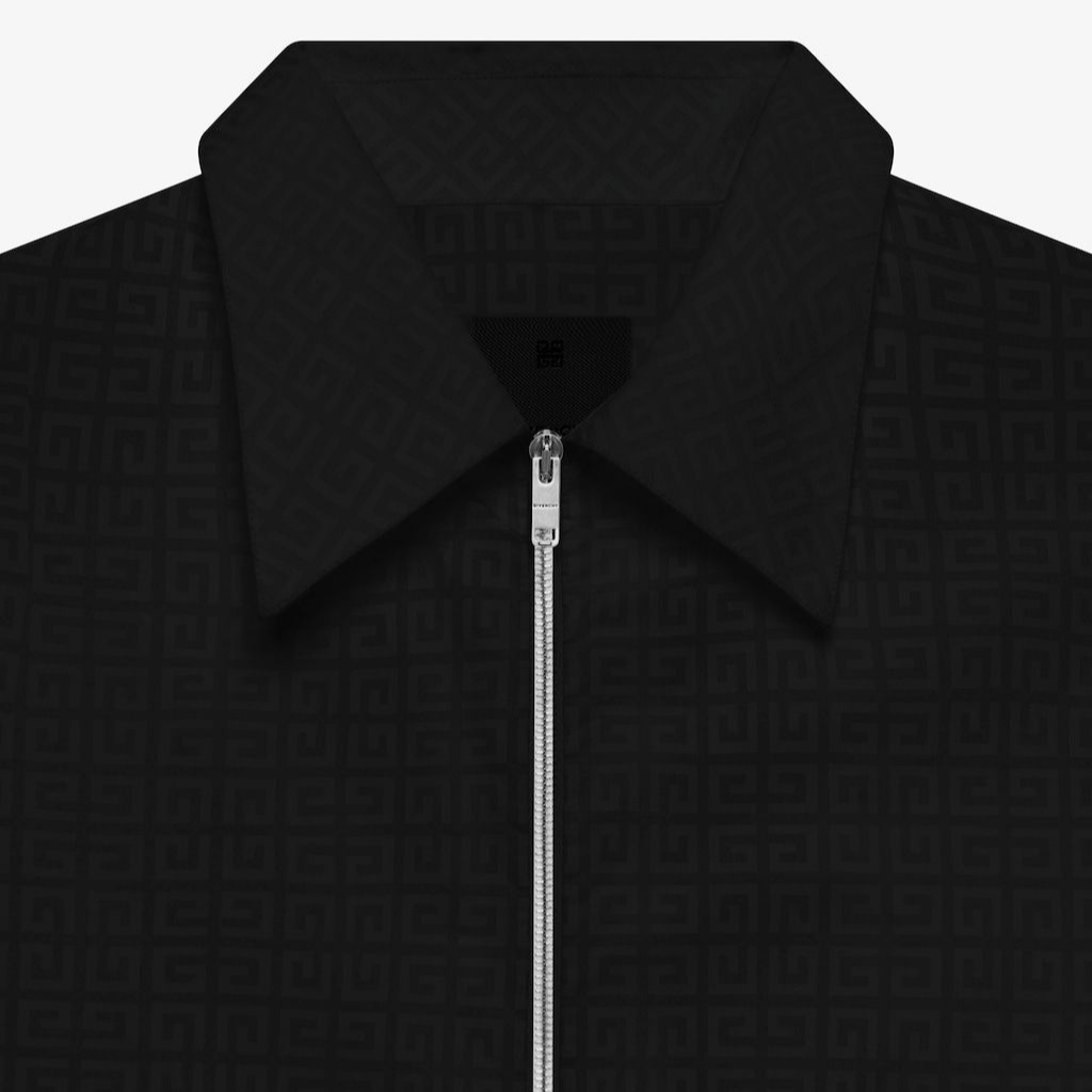 Sizing Givenchy SS23 Kemeja Polo Hitam Lengan Pendek dengan Ritsleting. BM60PK146X-001