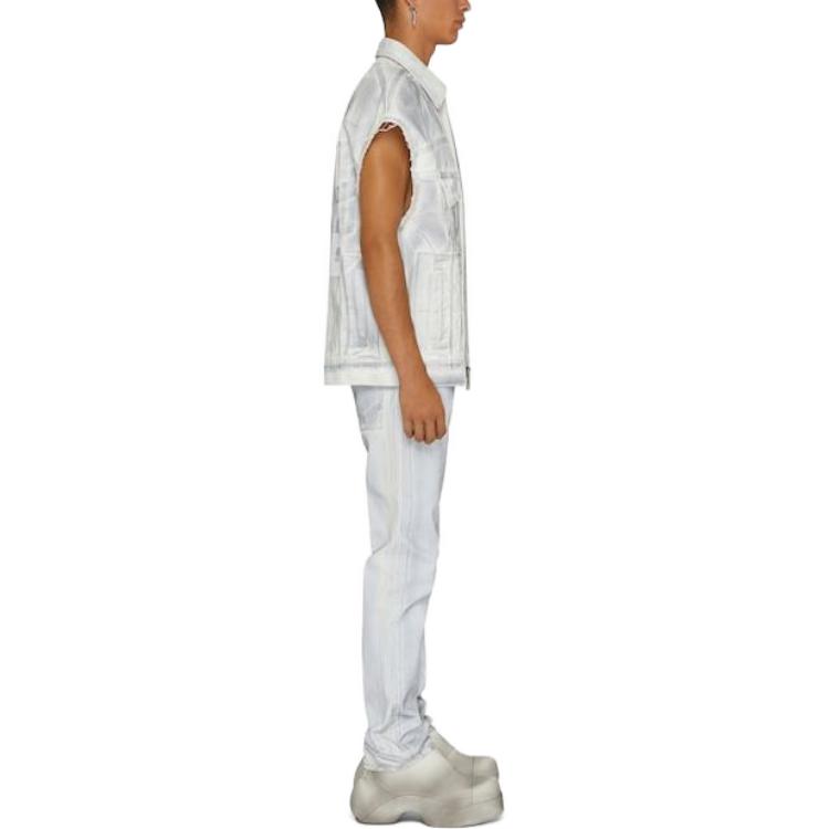 Purchase GIVENCHY SS23 Jeans Abu-Abu Straight-Leg dengan Logo Print. BM50UY5Y50100