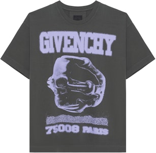 GIVENCHY SS23 Kaos Abu-abu Oversized dengan Cetak Huruf. BM71JT3YGF325 Buy GIVENCHY SS23 Kaos Abu-abu Oversized dengan Cetak Huruf. BM71JT3YGF325