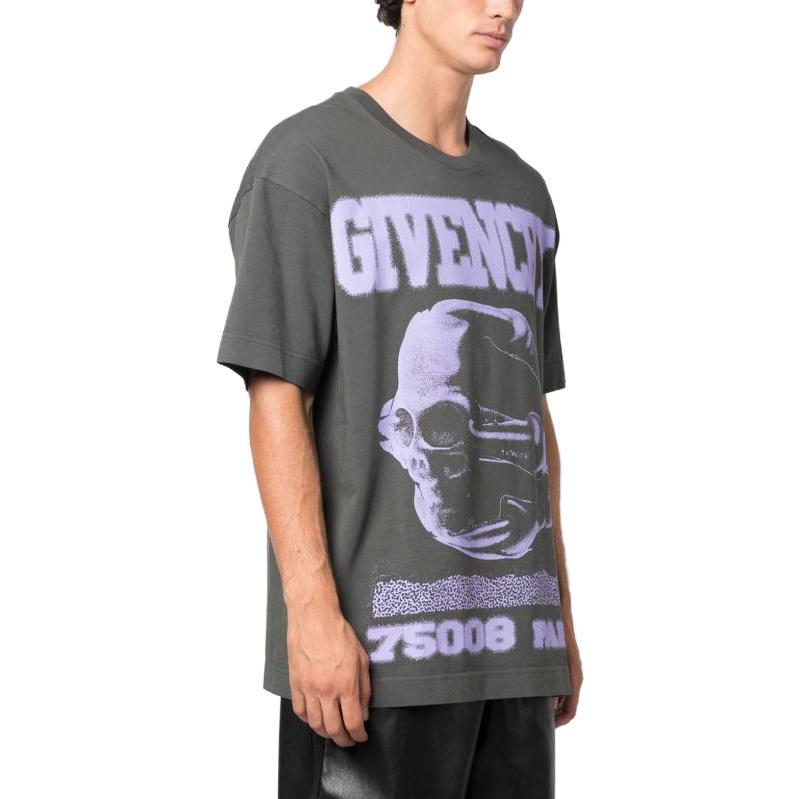 Purchase ジバンシィ SS23 オーバーサイズ レタープリント グレー Tシャツ. BM71JT3YGF325