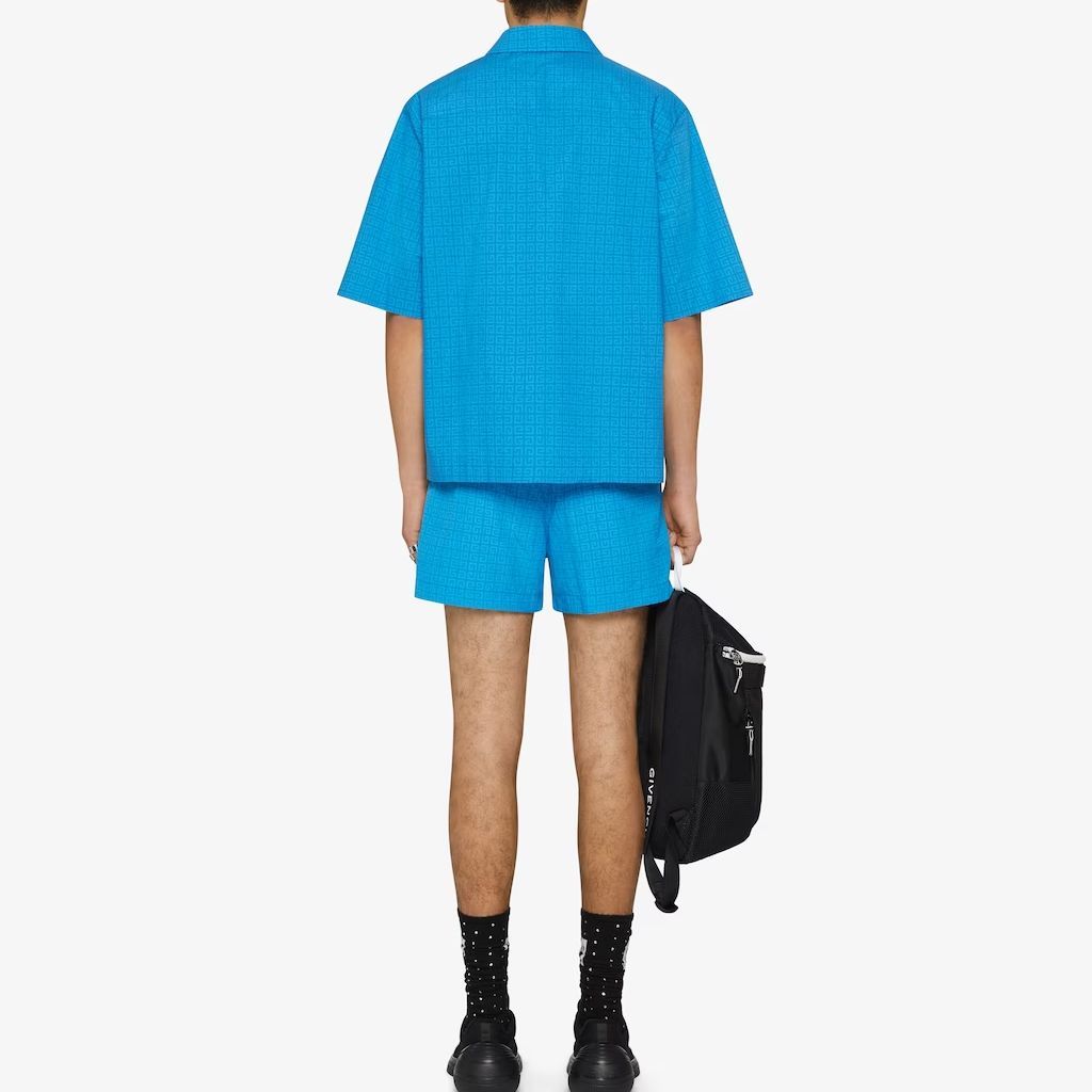 Shop Givenchy SS23 Kemeja Lengan Pendek Biru Muda Button-Up. BM60XX14X9-456