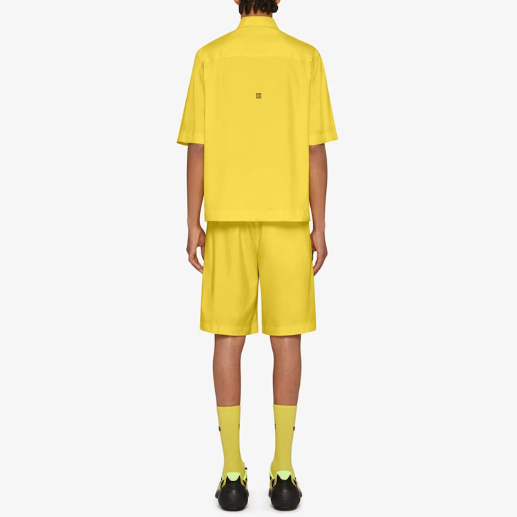 Shop Givenchy SS23 Seluar Pendek Kuning Santai Pinggang Elastik. BM518Q14DG-700