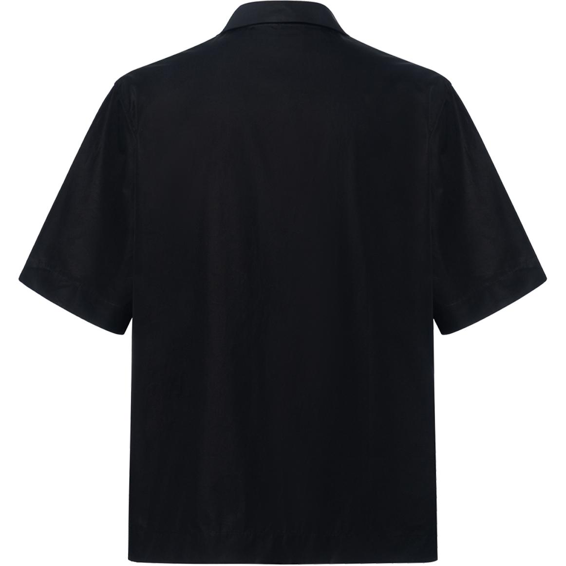 Lookbook Givenchy Kemeja Hitam Lengan Pendek Logo Pria SS23. BM60T51YC8-001