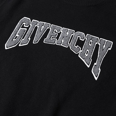 GIVENCHY SS23 Logo Crewneck Loose Fit Sweater Hitam Lengan Panjang. BM90KX4YC6-001 1